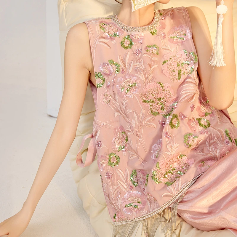 2025夏新中式重工刺绣无袖国风气质领口镶钻时尚款马甲女薄款