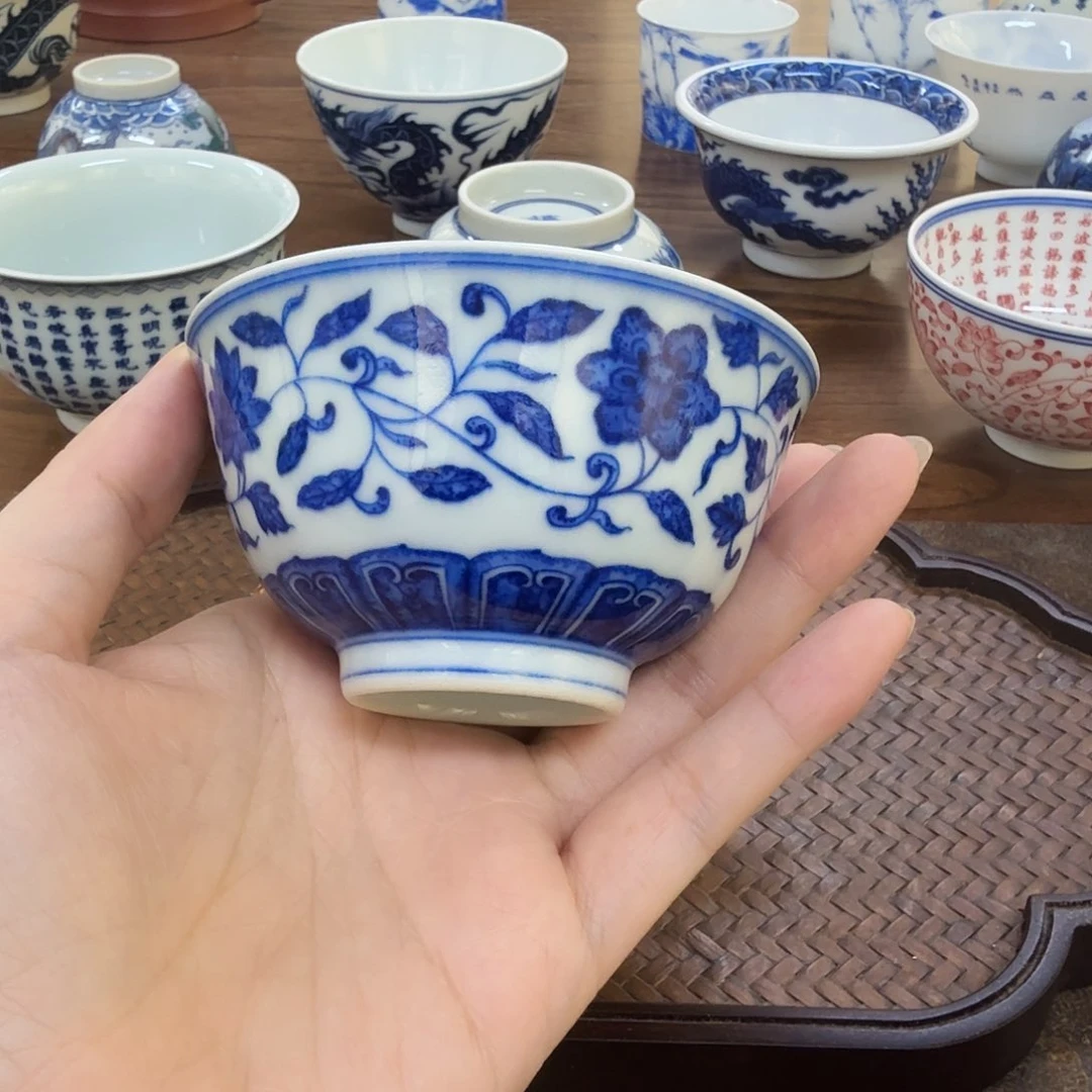 青花缠枝莲柴窑杯
