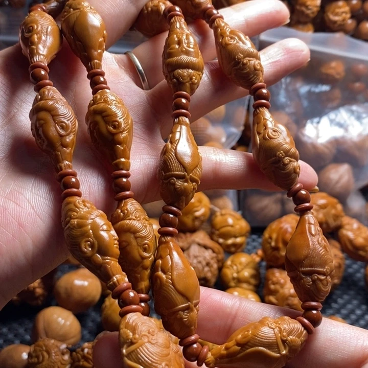 橄榄核吊坠小*维柳叶观音