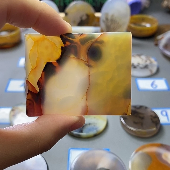 玛瑙/玉髓未镶嵌珠宝半成品25