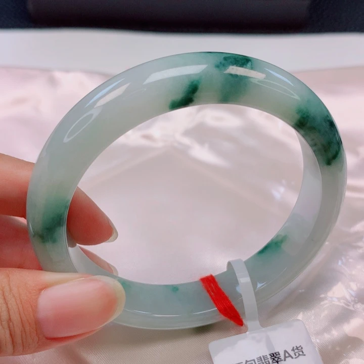 未镶嵌手镯翡翠57圈