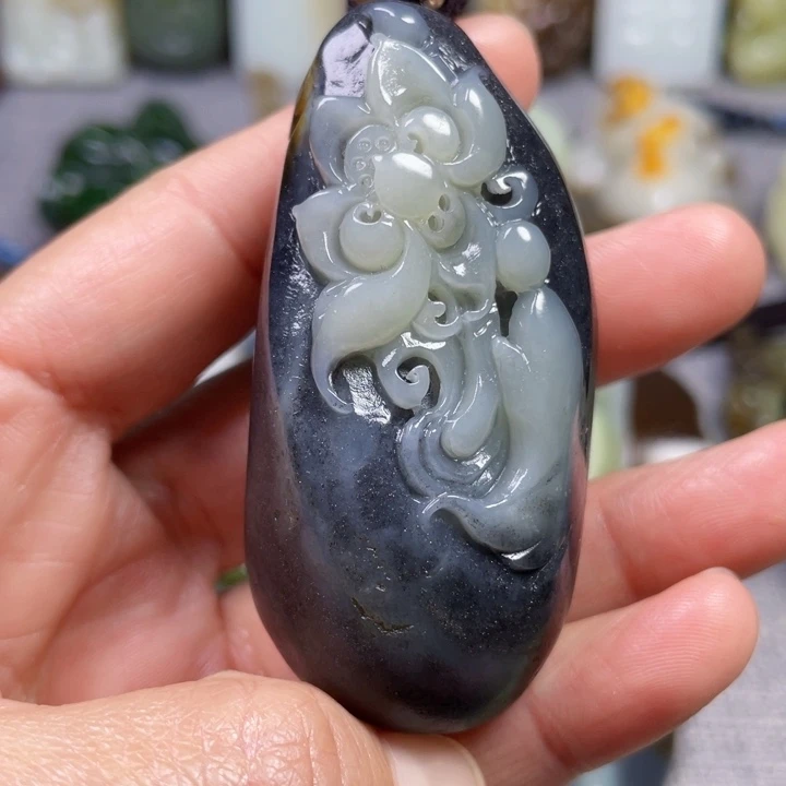 和田玉未镶嵌挂件