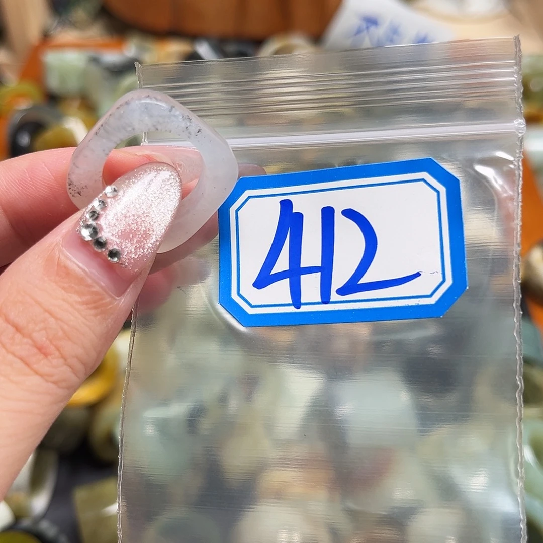 N***²蛇纹石玉未镶嵌戒指