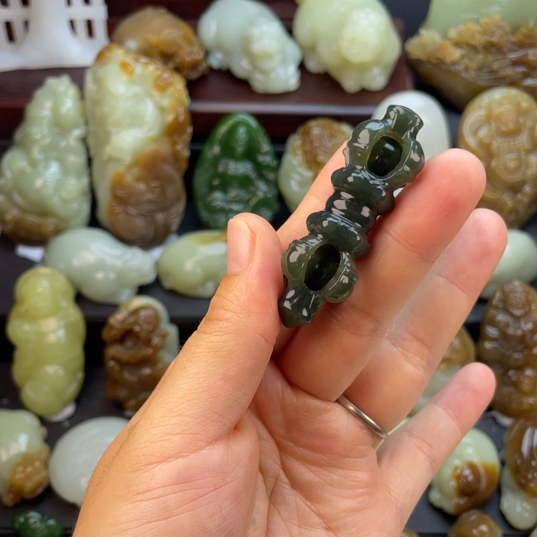 颈饰未镶嵌和田玉