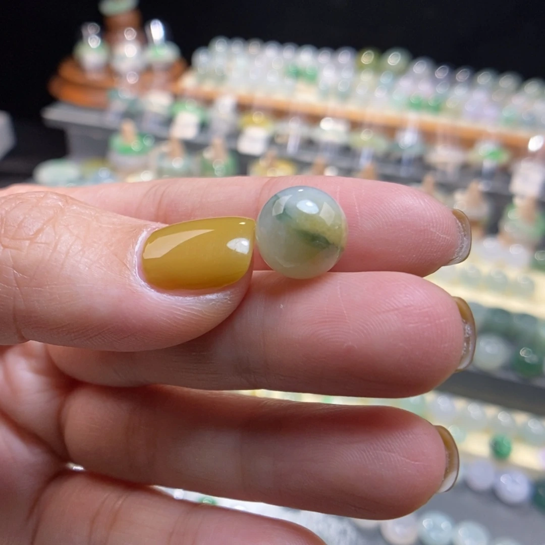 翡翠未镶嵌颈饰11.2向日葵