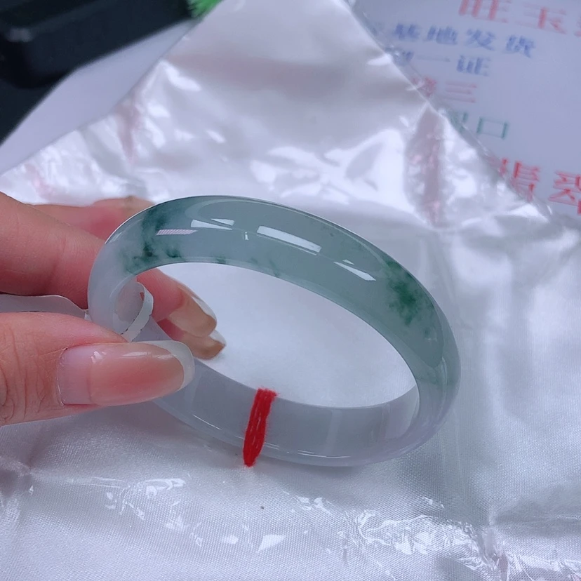 【闪购商品】未镶嵌手镯（贵妃镯）翡翠，54，53