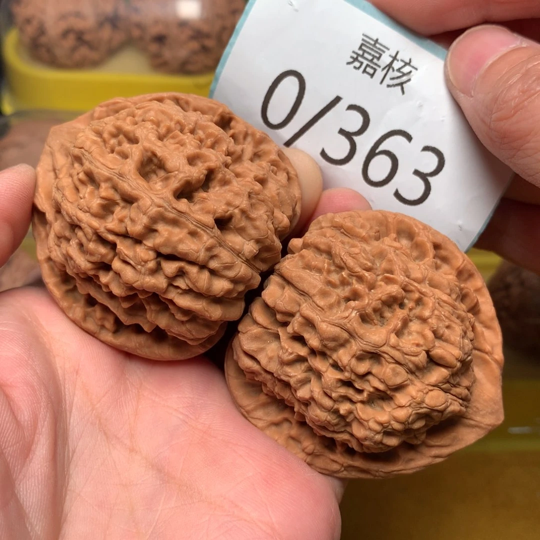 文玩核桃把件麒麟官帽50