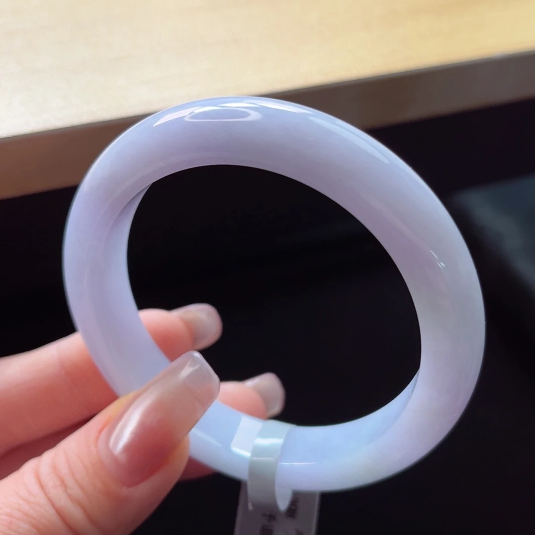 翡翠手镯未镶嵌手镯