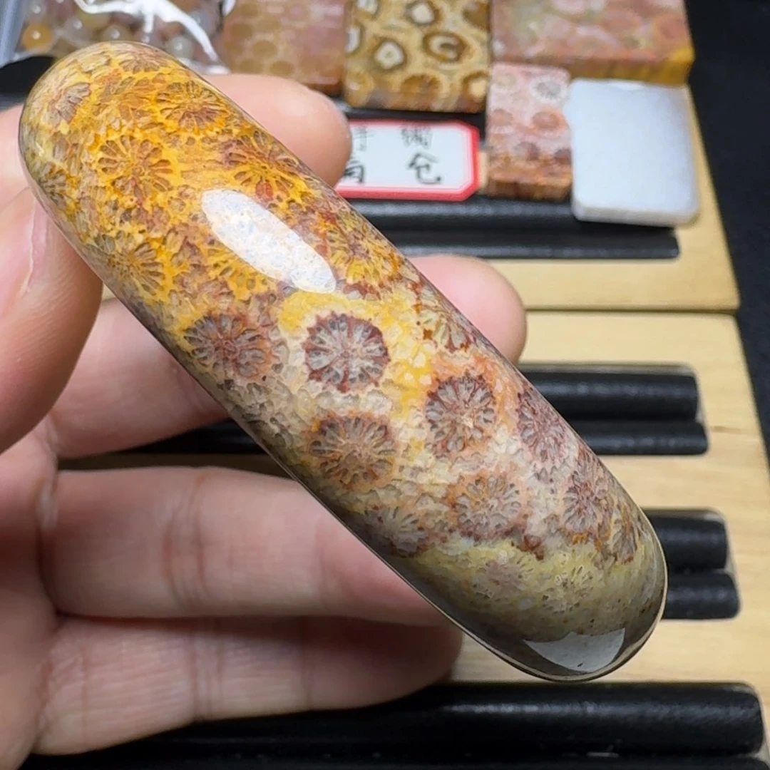 硅化玉纯天然色有机玉石未镶嵌心**灯59圈口