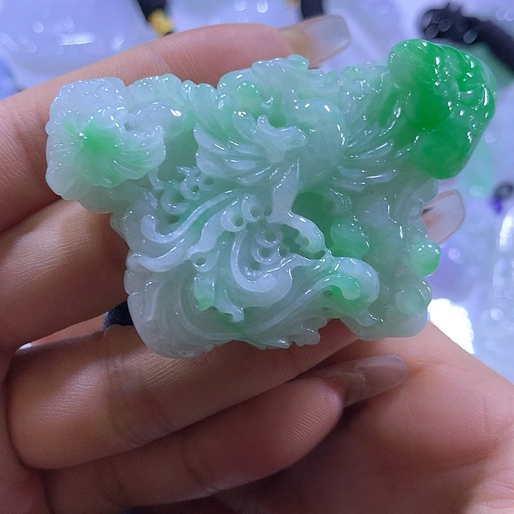 颈饰未镶嵌翡翠天然翡翠A货吊坠