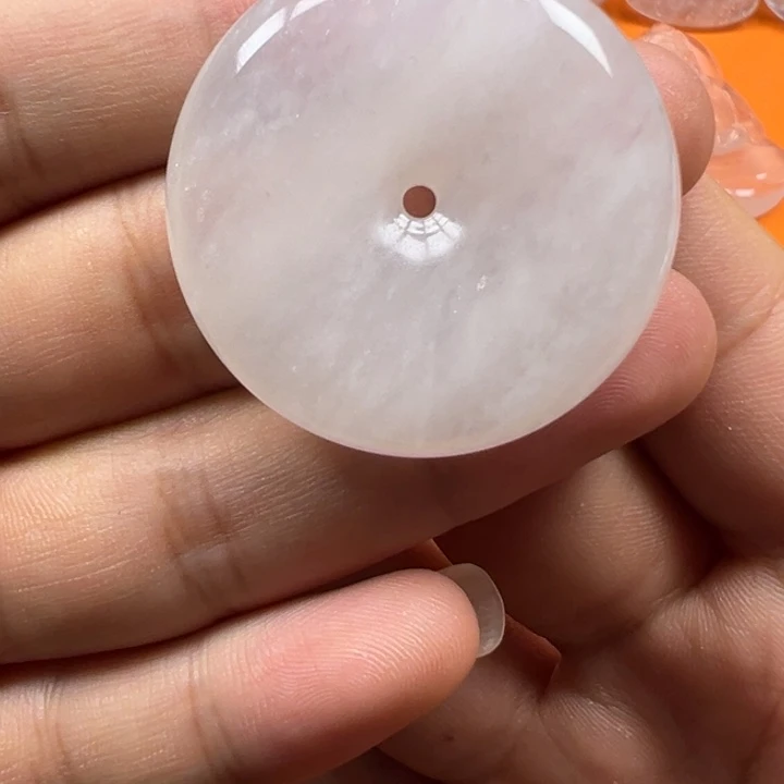 石英质玉未镶嵌颈饰