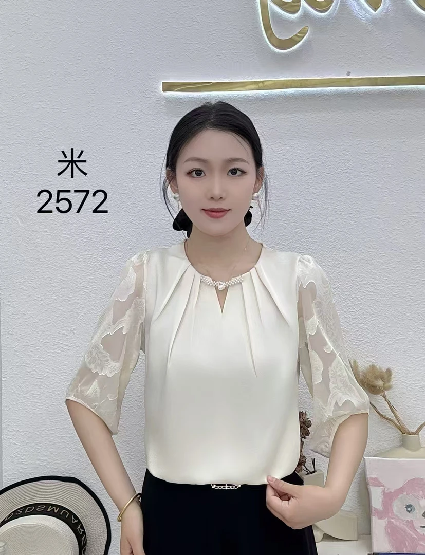 2025夏季新款时尚拼接蕾丝网纱袖缎面洋气衬衣百搭盘扣中袖上衣