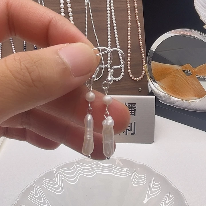 银S925镶嵌耳饰淡水珍珠