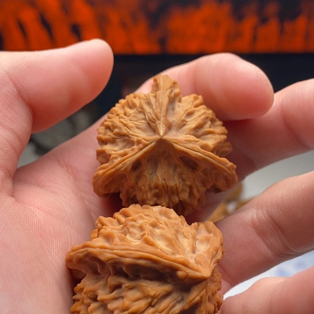 D***F文玩核桃把件盘山