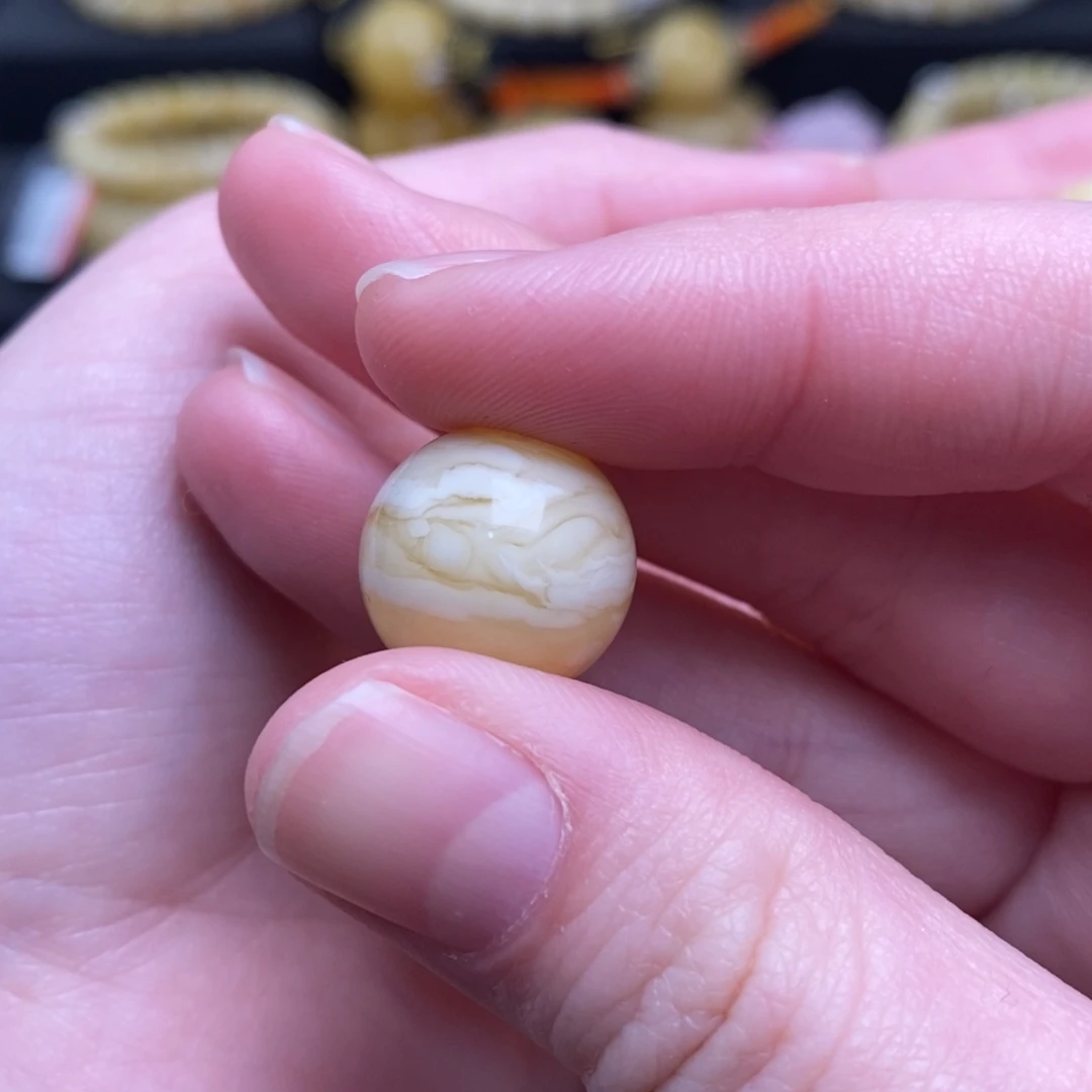 没***歌蜜蜡未镶嵌珠宝奇石