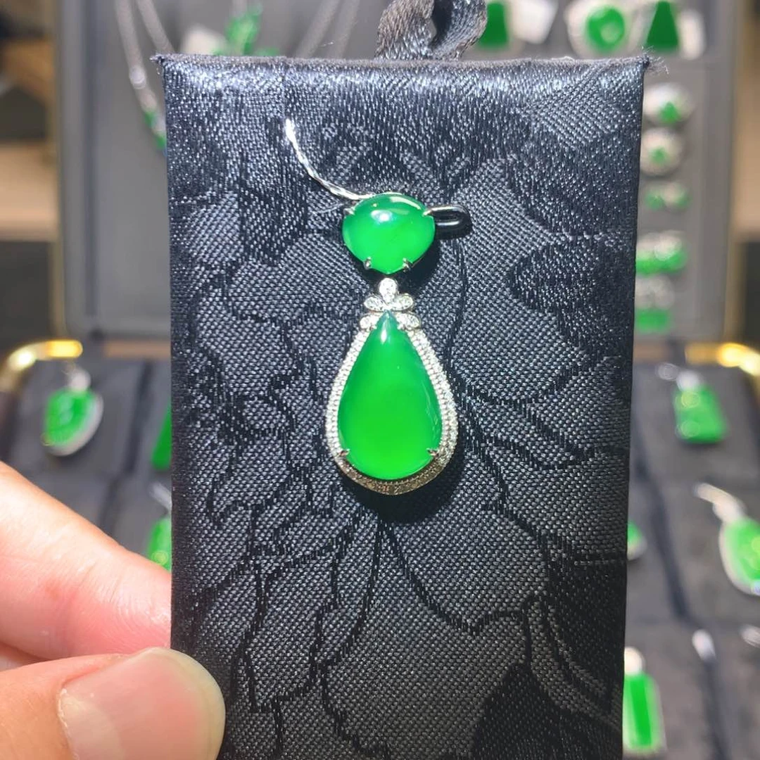 吊坠(不含链)9K金镶嵌翡翠水滴