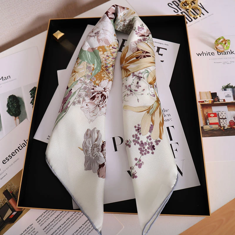 新品65意罗绸真丝中方巾丝巾桑蚕丝双面异色印花围巾