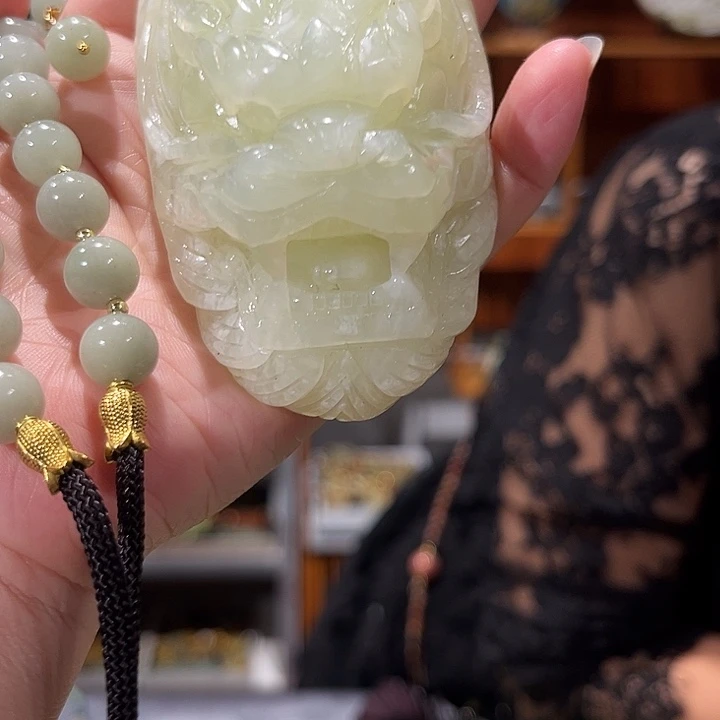 未镶嵌岫玉毛衣链