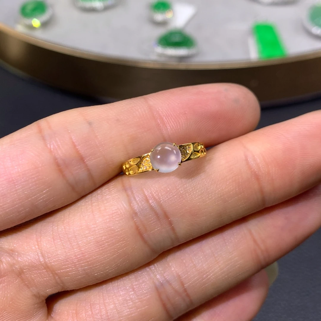 翡翠戒指18K金镶嵌翡翠