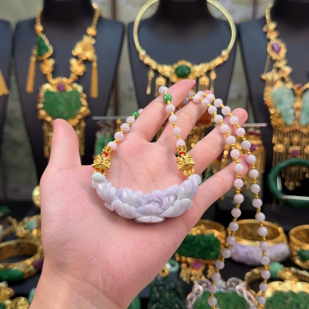 翡翠未镶嵌颈饰炸价套装