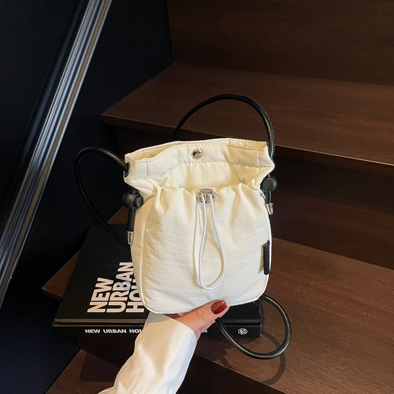 休闲迷你小包包女2025新款百搭斜挎包单肩水桶包手机包