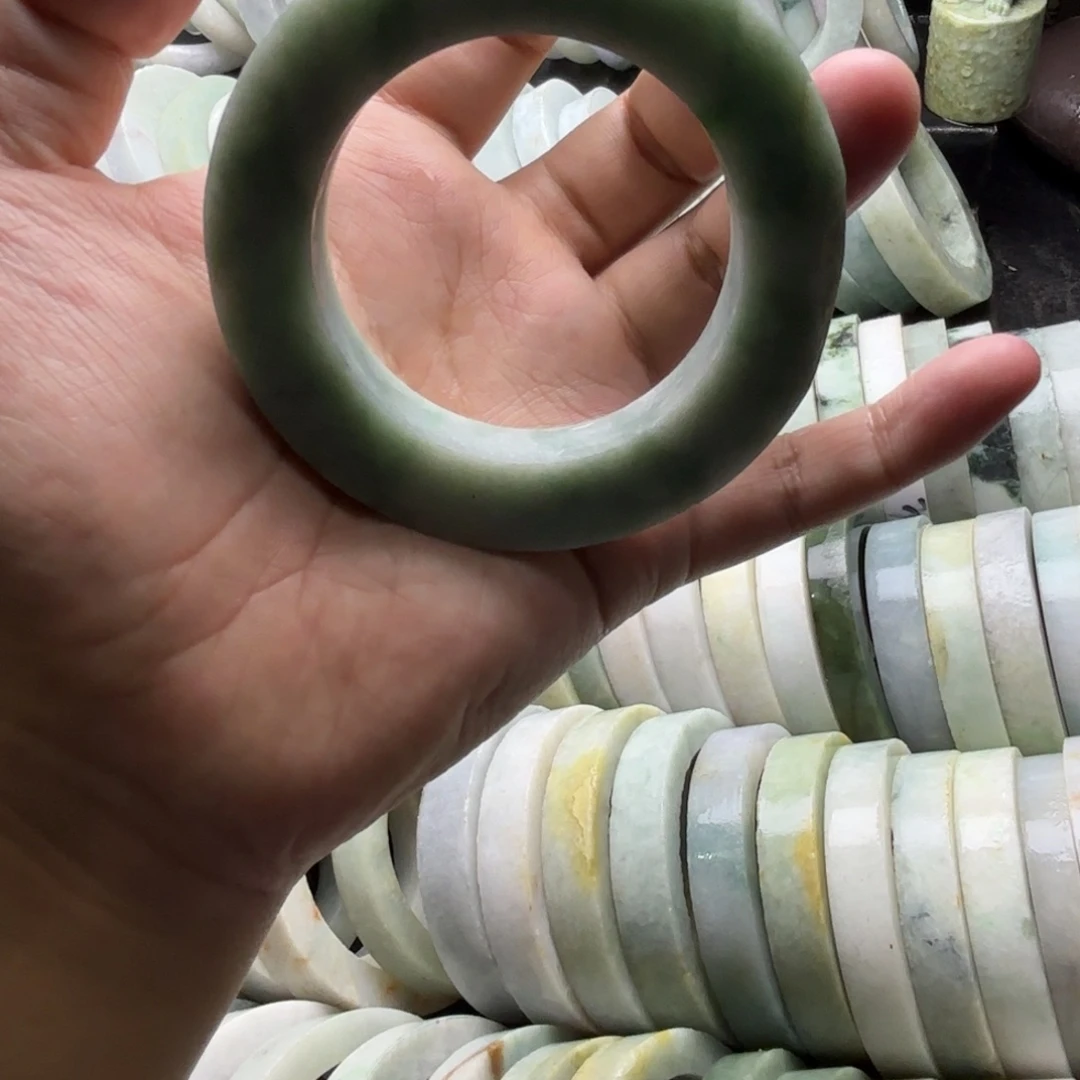 *****定制翡翠未镶嵌翡翠手镯定制