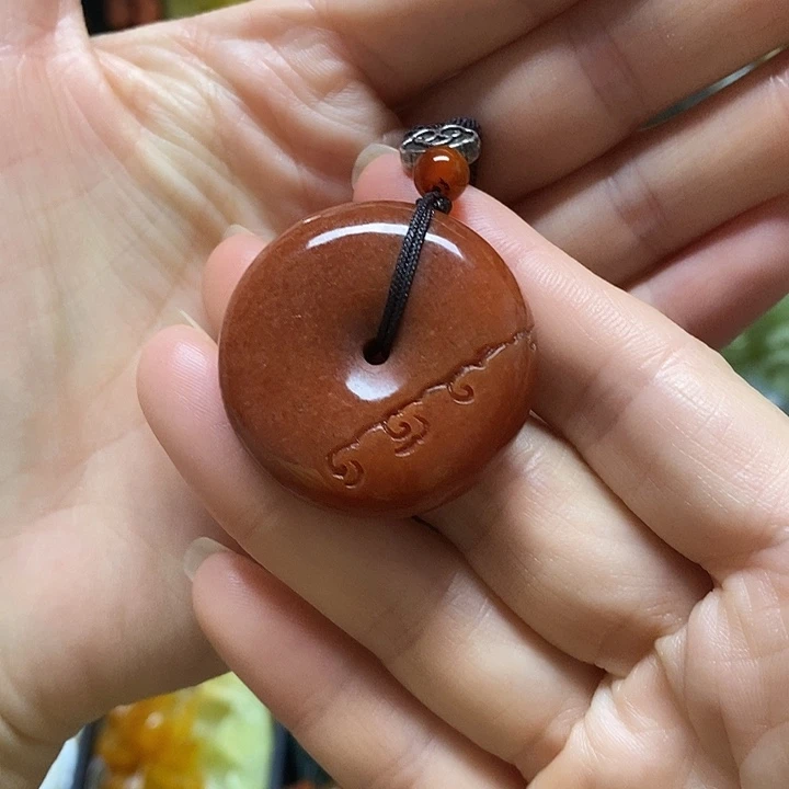 岫玉未镶嵌吊坠(赠链)