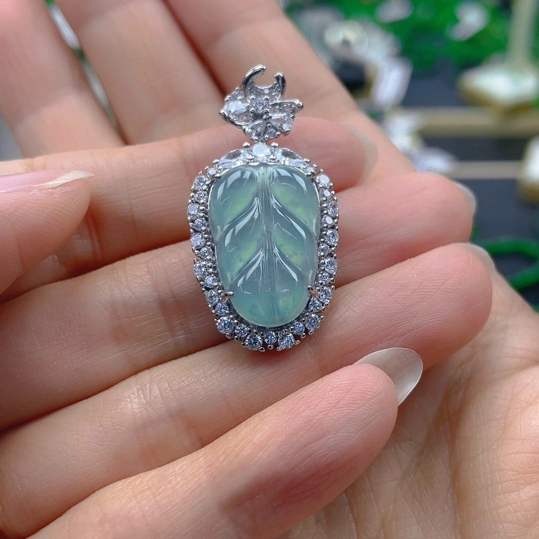 翡翠手串未镶嵌天然A货翡翠叶子吊坠