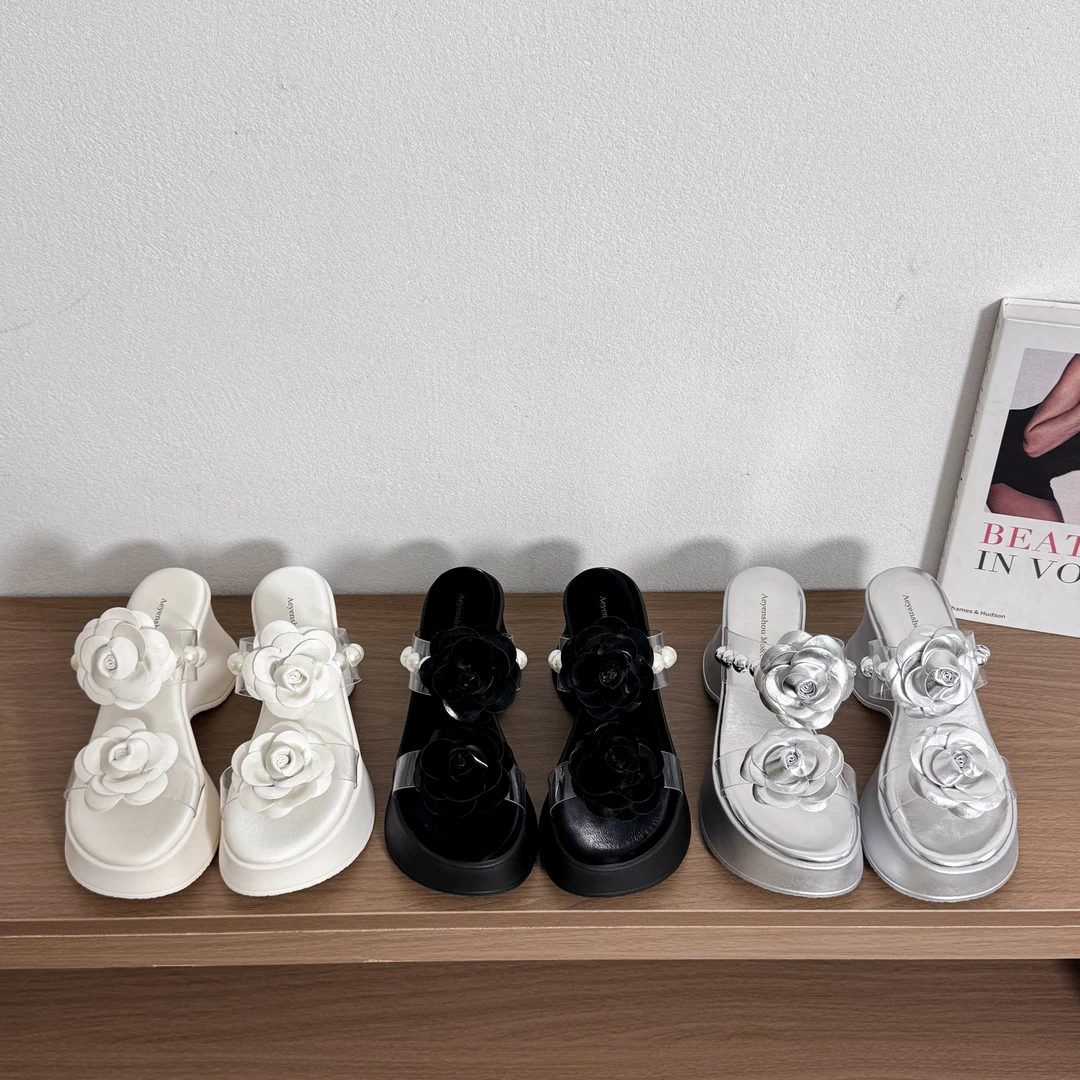 2025年夏季新款坡跟透明一字拖鞋女增高小个子厚底花朵高跟凉拖女