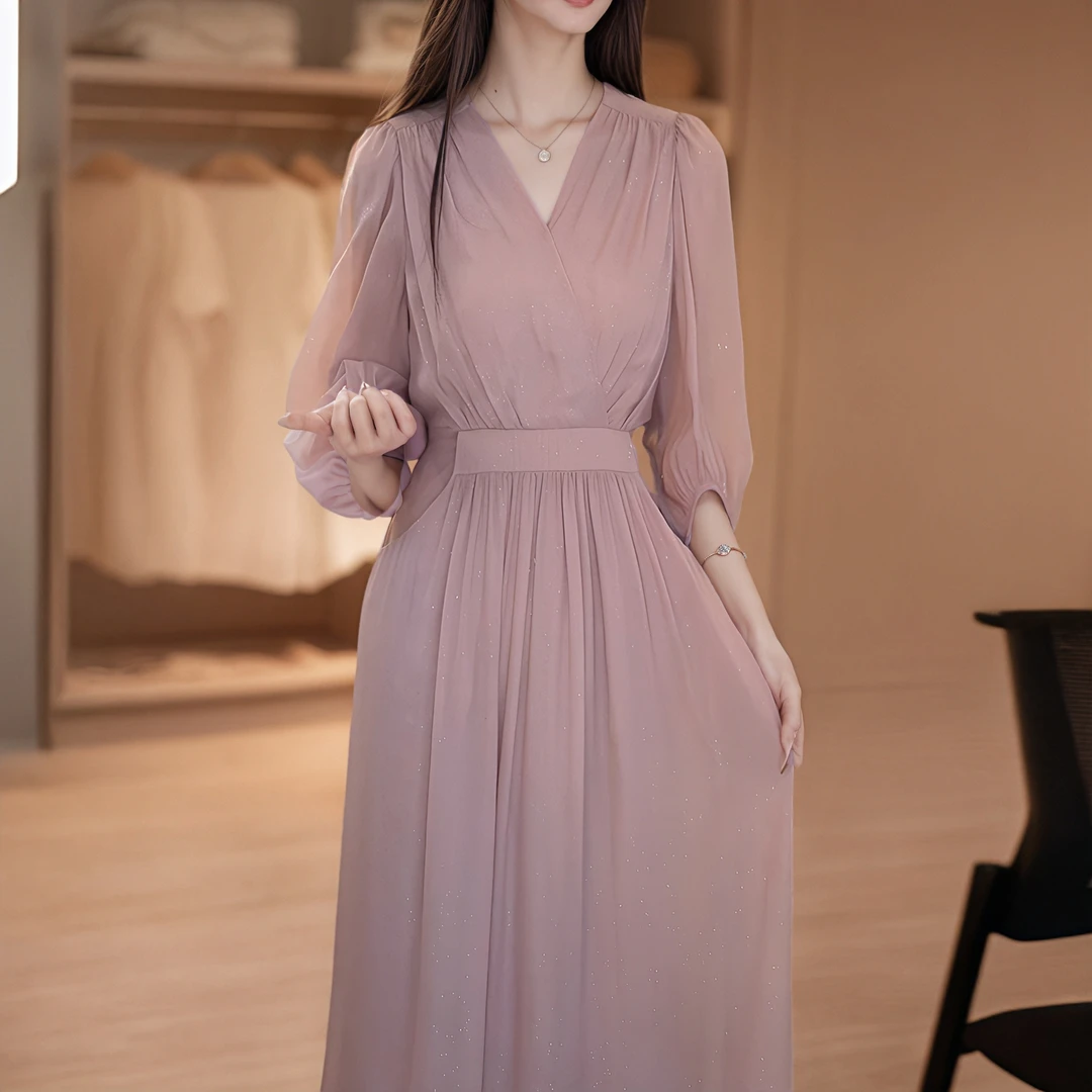 SM潮流轻奢高级感气质V领中长款连衣裙女秋季法式复古收腰显瘦裙