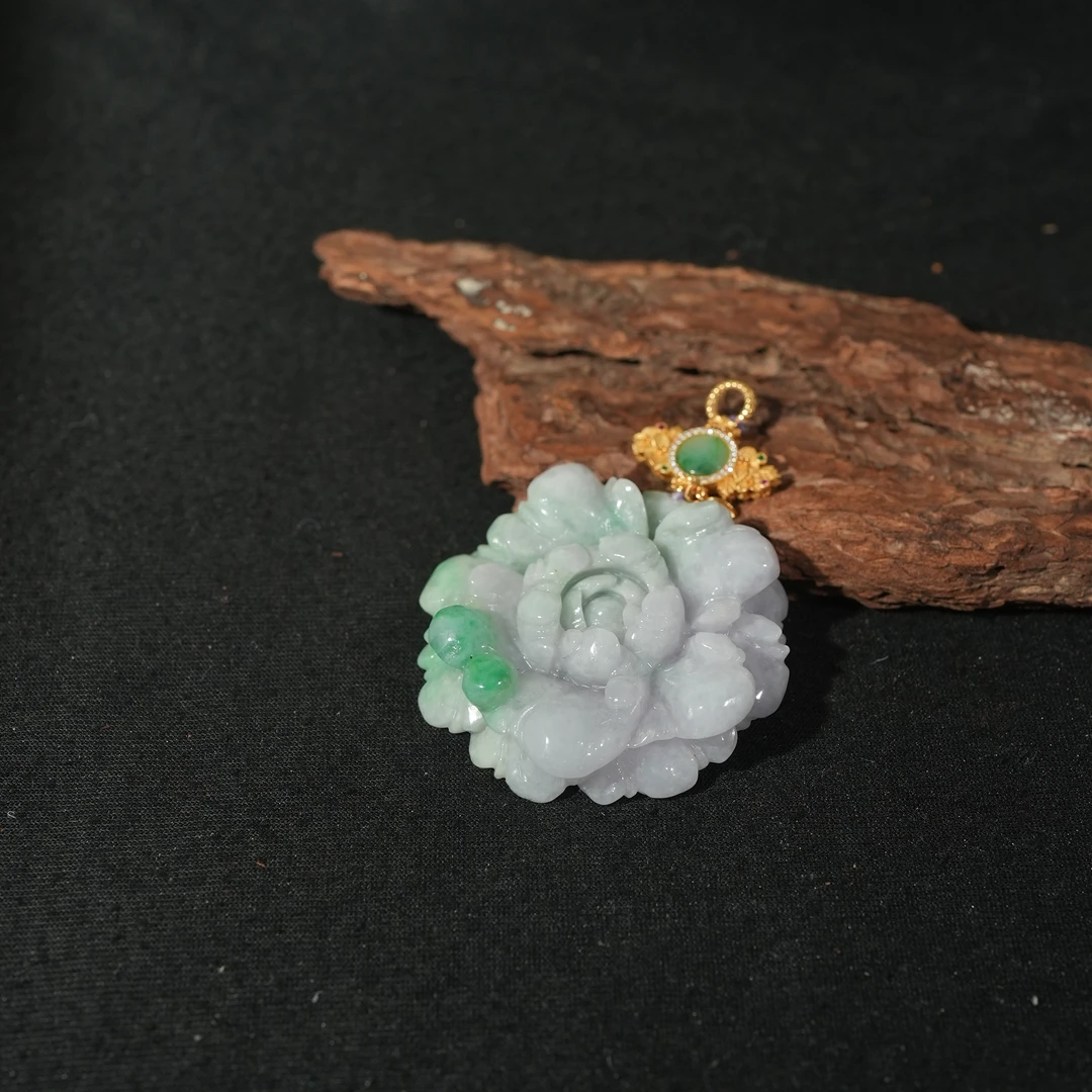 9.15香港王老板-翡翠吊坠4e2351