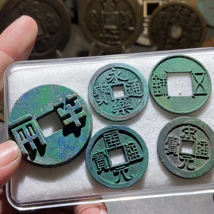 聊***泉铜现代工艺品仿制品