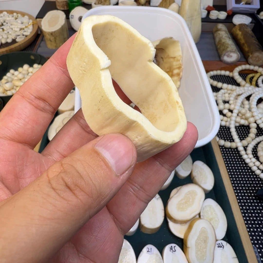 树脂制品特价处理28克