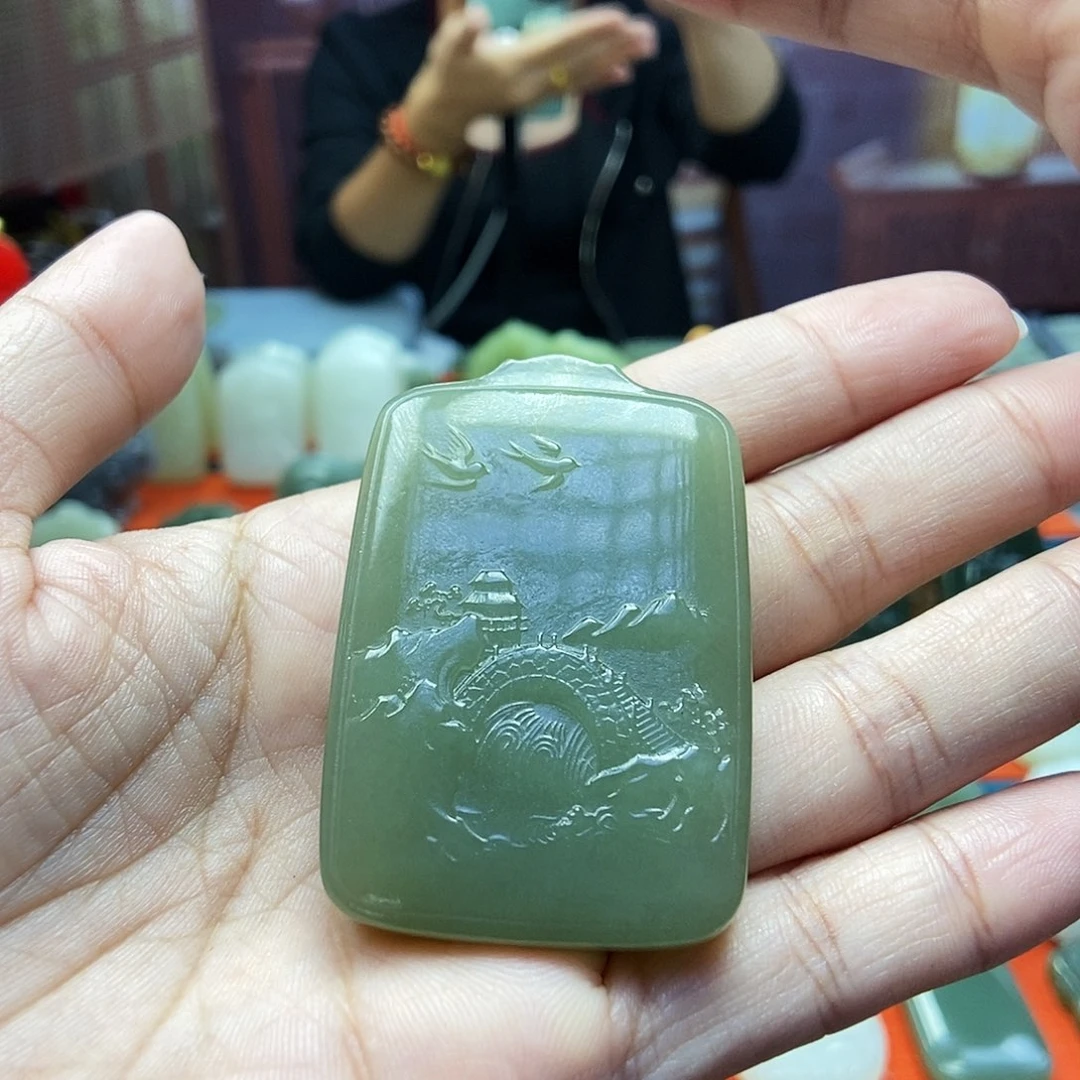 颈饰未镶嵌和田玉台****饰