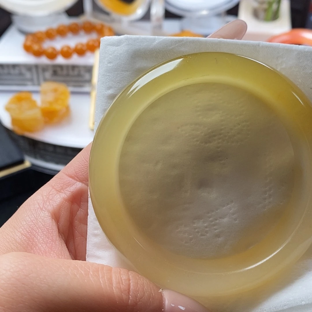 石英质玉（黄龙玉）手镯未镶嵌