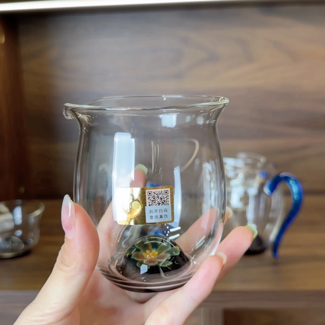 大温然芳韵珀公道杯。。