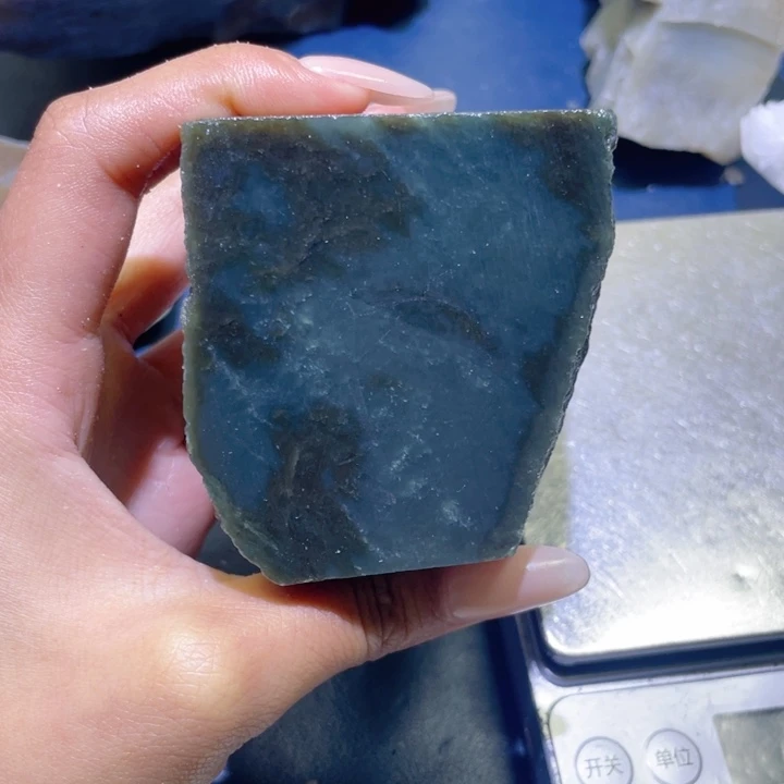 和田玉未镶嵌珠宝半成品