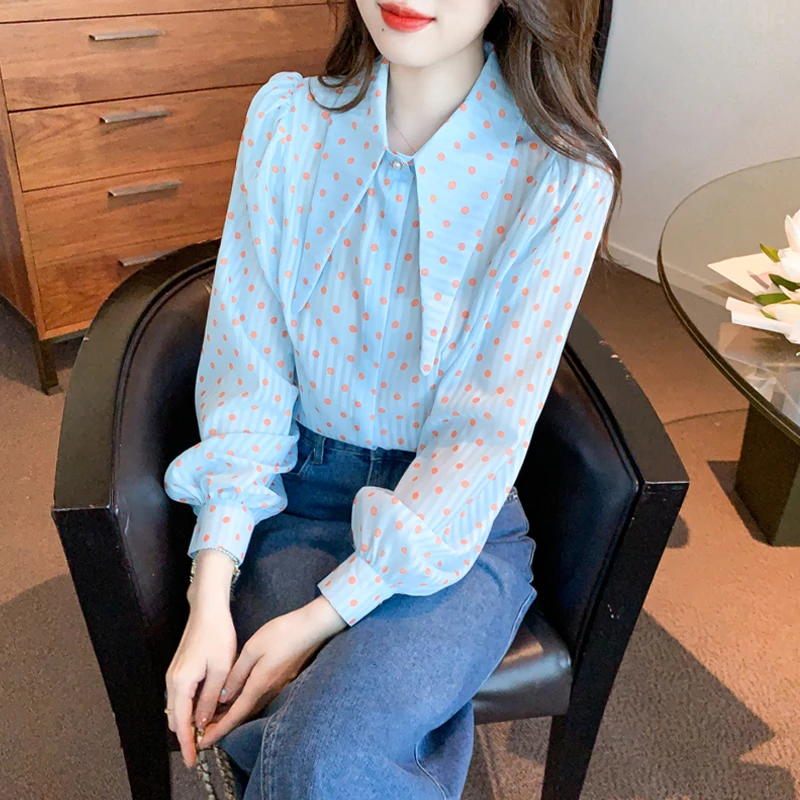 雪纺甜美宽松长袖灯笼立体波点装饰尖领显瘦女性职业衬衣