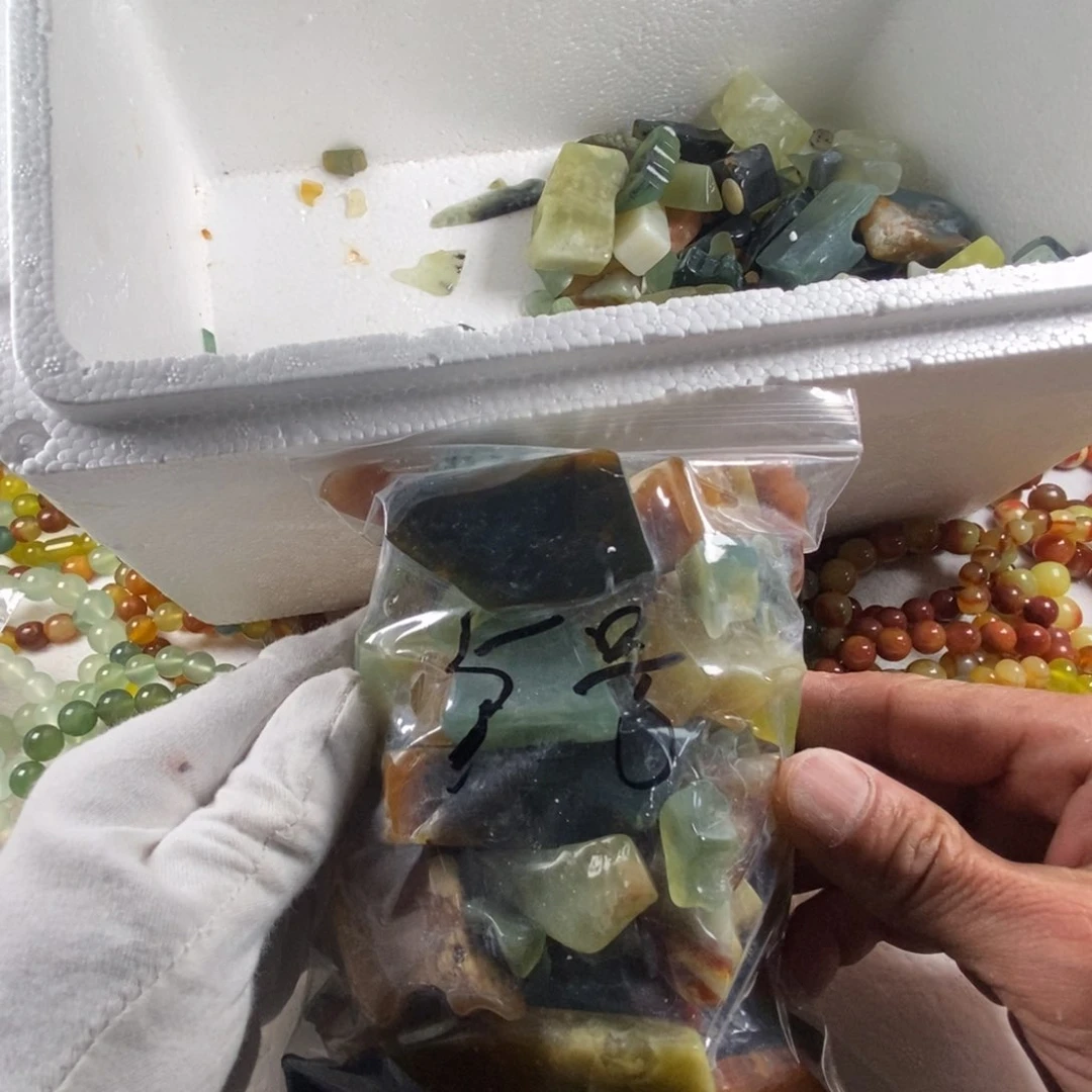 蛇纹石玉手链未镶嵌鱼缸石五号