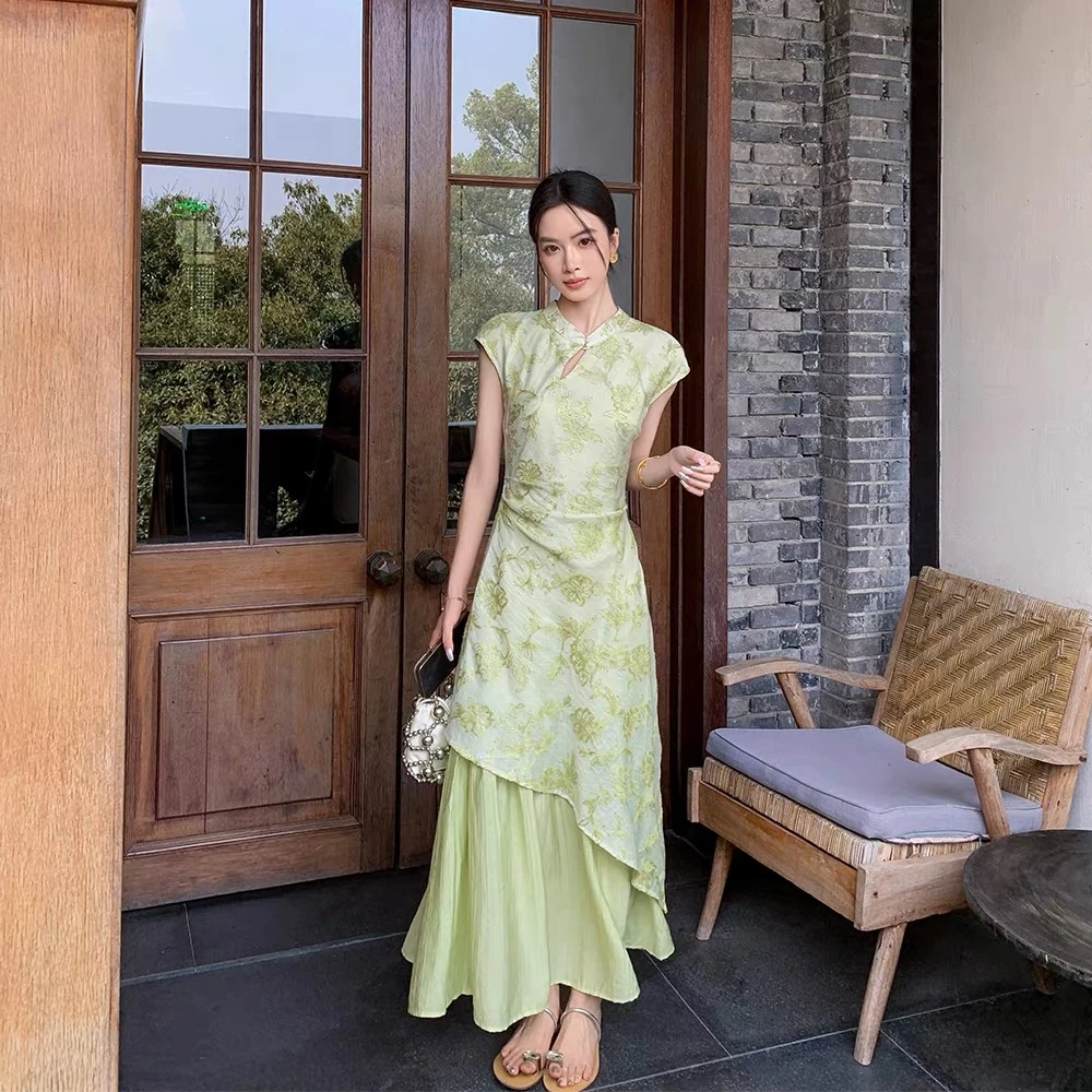 新中式国风刺绣盘扣连衣裙女2025夏新款修身显瘦长裙