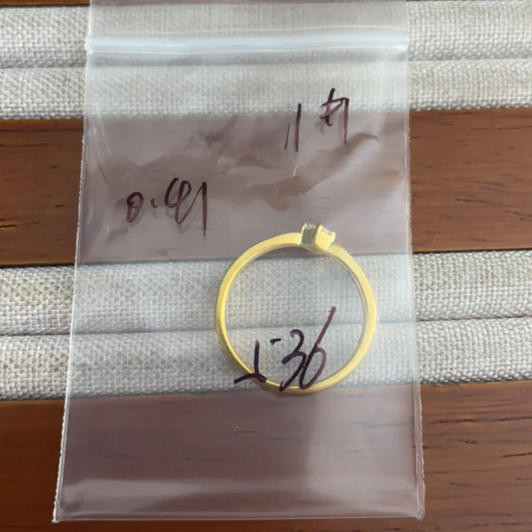 克重0.41 11号 白钻小方戒戒指 足金999