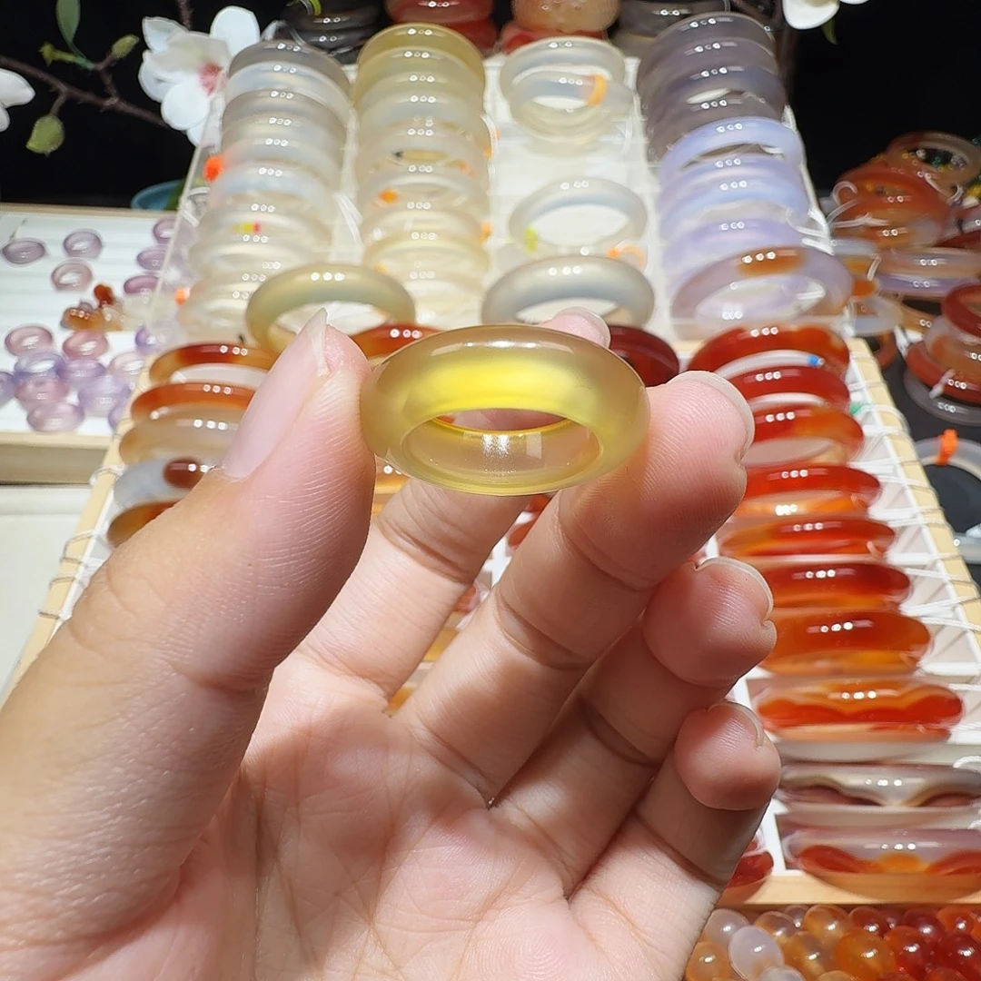 未镶嵌戒圈玛瑙/玉髓