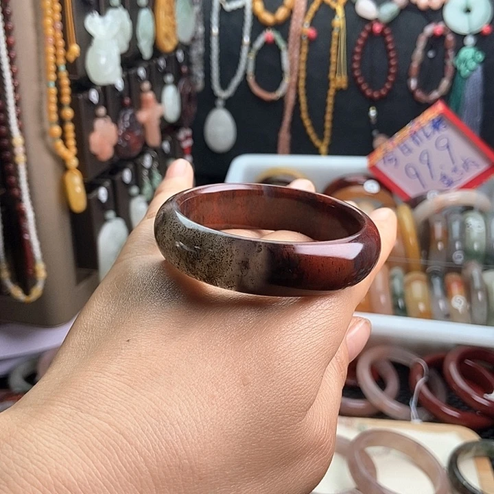 銎***嗨石英质玉手镯未镶嵌