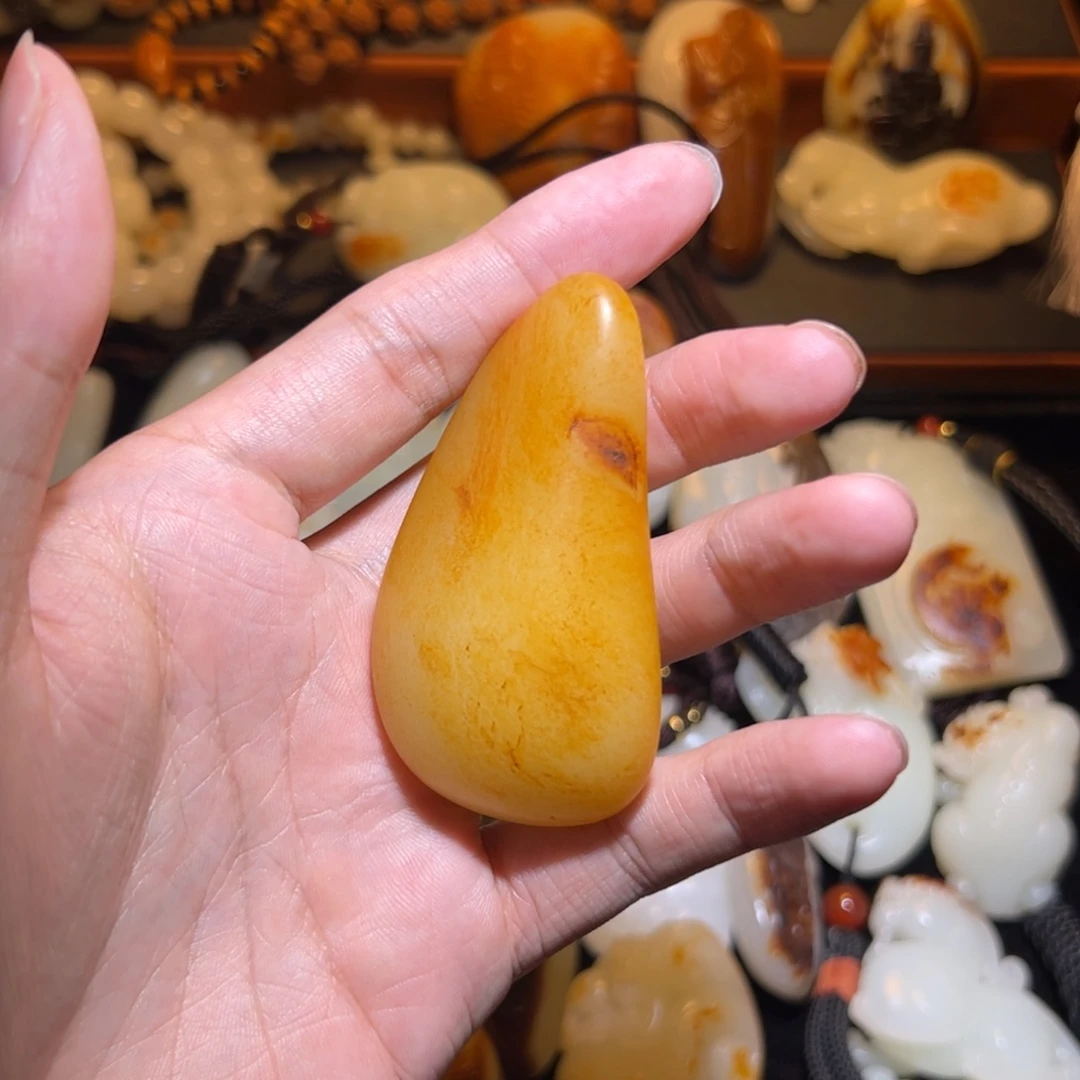 和田玉未镶嵌颈饰你**宝