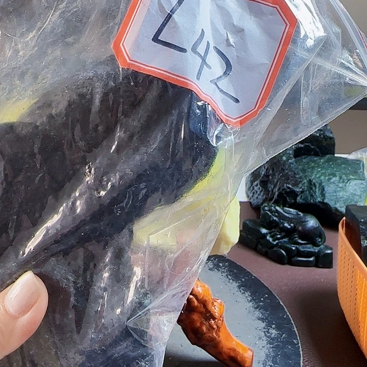 没***称蛇纹石玉未镶嵌岫玉原石