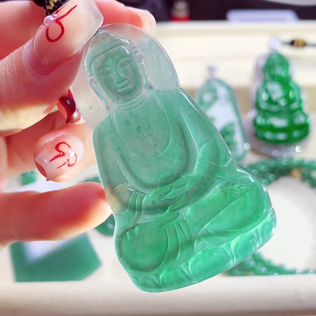 翡翠颈饰未镶嵌天然