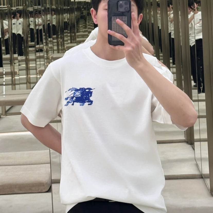 全新未使用 BURBERRY/博柏利 马术骑士徽标印花圆领休闲短袖T恤