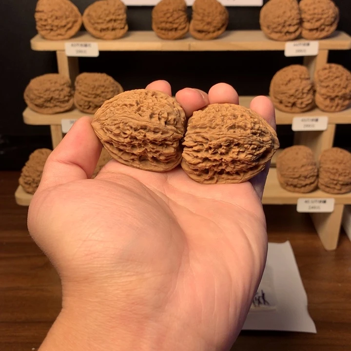 坚***壳文玩核桃吊坠南疆