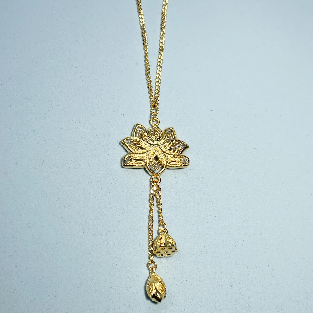 坠链均足银 好运莲莲古法花丝莲花吊坠项链高级感0.24金锁骨链