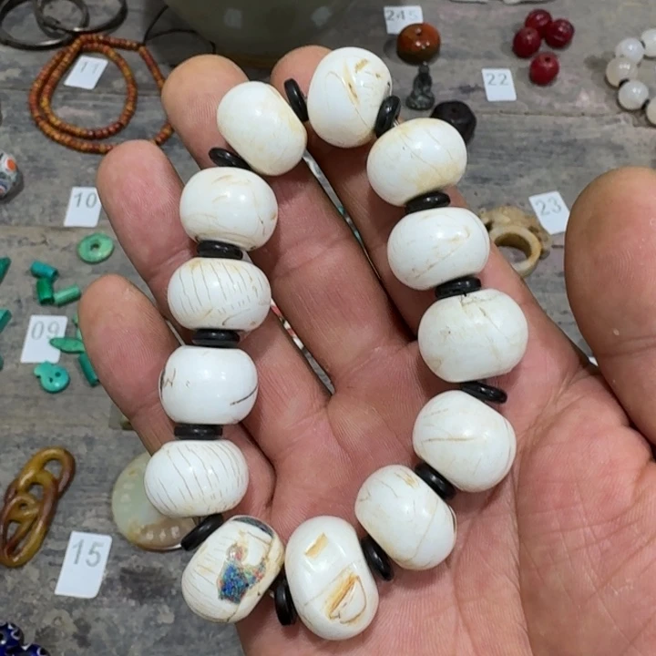 玛瑙/玉髓颈饰未镶嵌刘*兵